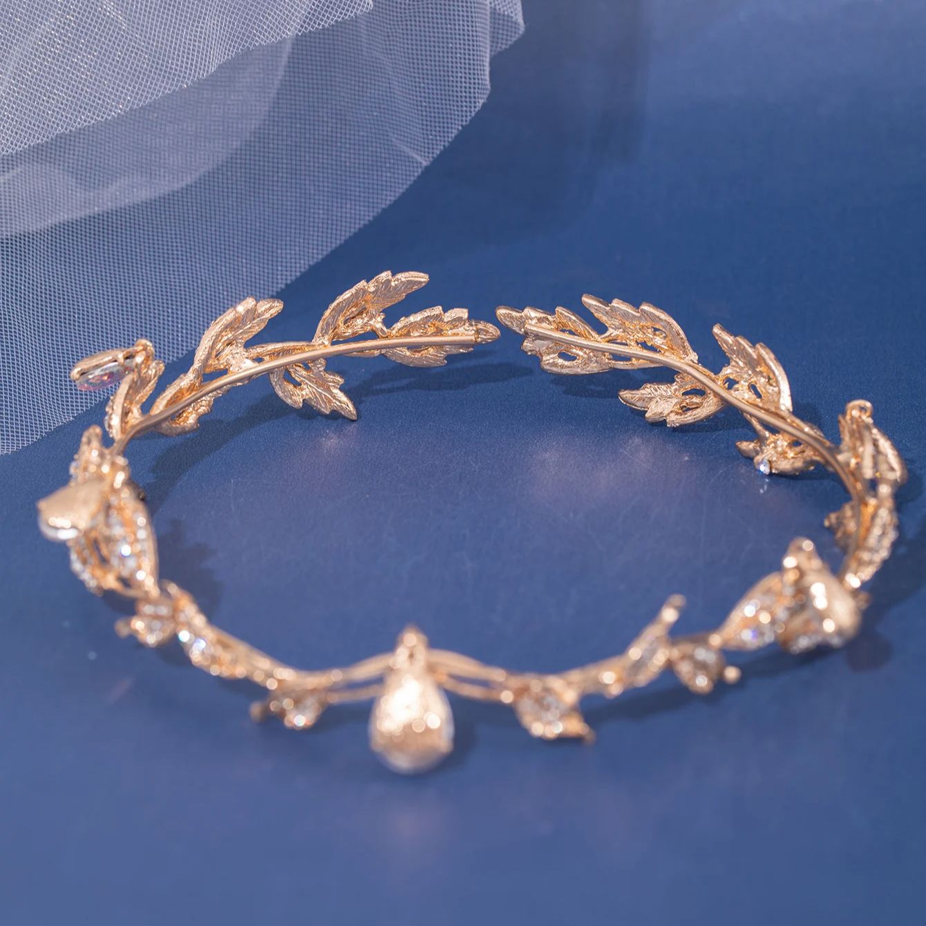 Nieuwe Vintage Kroon Bladeren Waterdrop Hanger Tiara Bruiloft Haarband Strass Party Prinses Elf Kapsel Sieraden