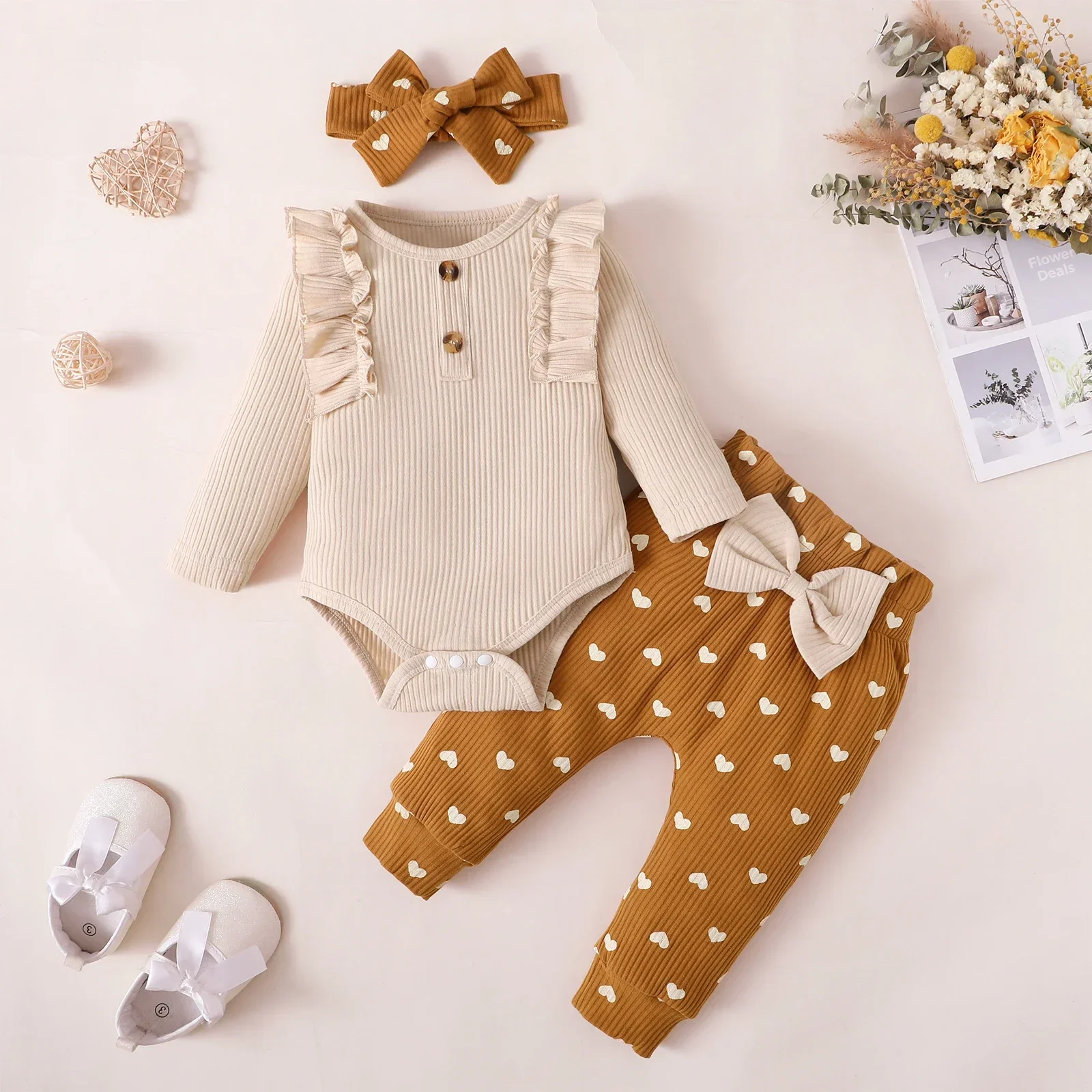 Conjunto de ropa para bebé recién nacido, Top tejido de manga larga, mono estampado con pantalones de corazón de amor, conjunto con diadema