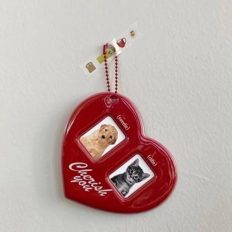 Ciondolo da ragazza Carta d'identità a forma di cuore rosso ID Foto Idolo Profilo Immagine Custodia per carte di coppia Portachiavi con ciondolo Decorazione a catena appesa