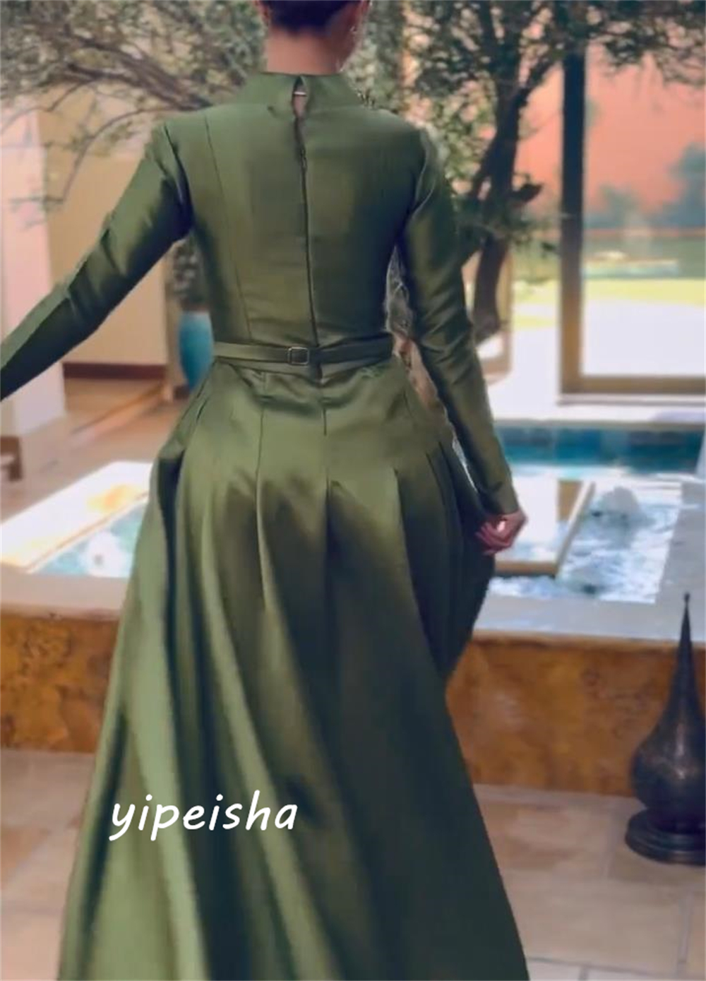 カスタマイズされたVネックのボールガウン,豪華なイブニングドレス,フォーマルなフラワードレス,オーダーメイドの機会,モダンなスタイル