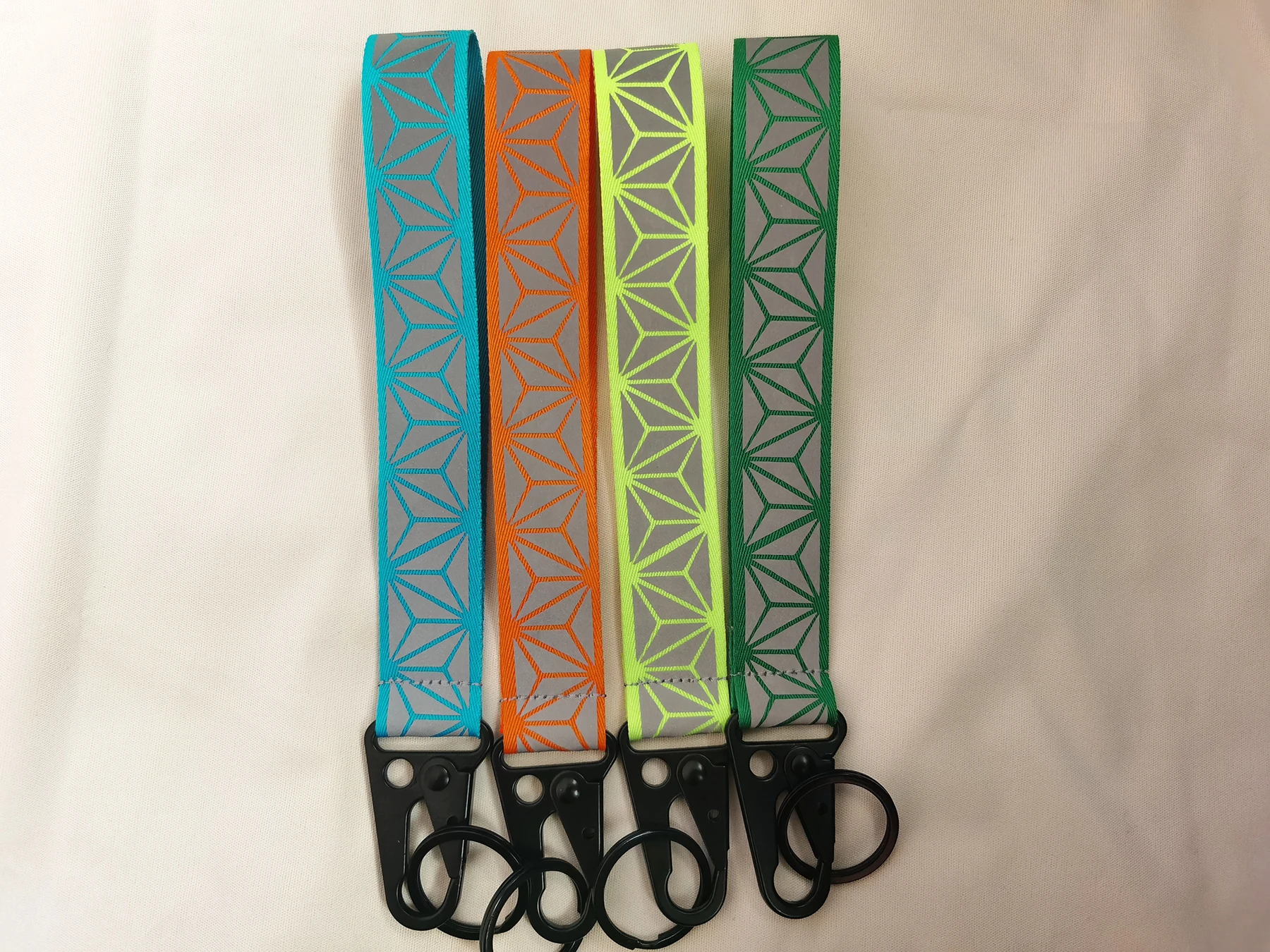 Xe Ô Tô Phản Quang Móc Khóa Cao Tầm Nhìn Webbing Chất Liệu Xanh Huỳnh Quang Cho Túi Mặt Dây Chuyền Phụ Kiện 2.5cmX18cm