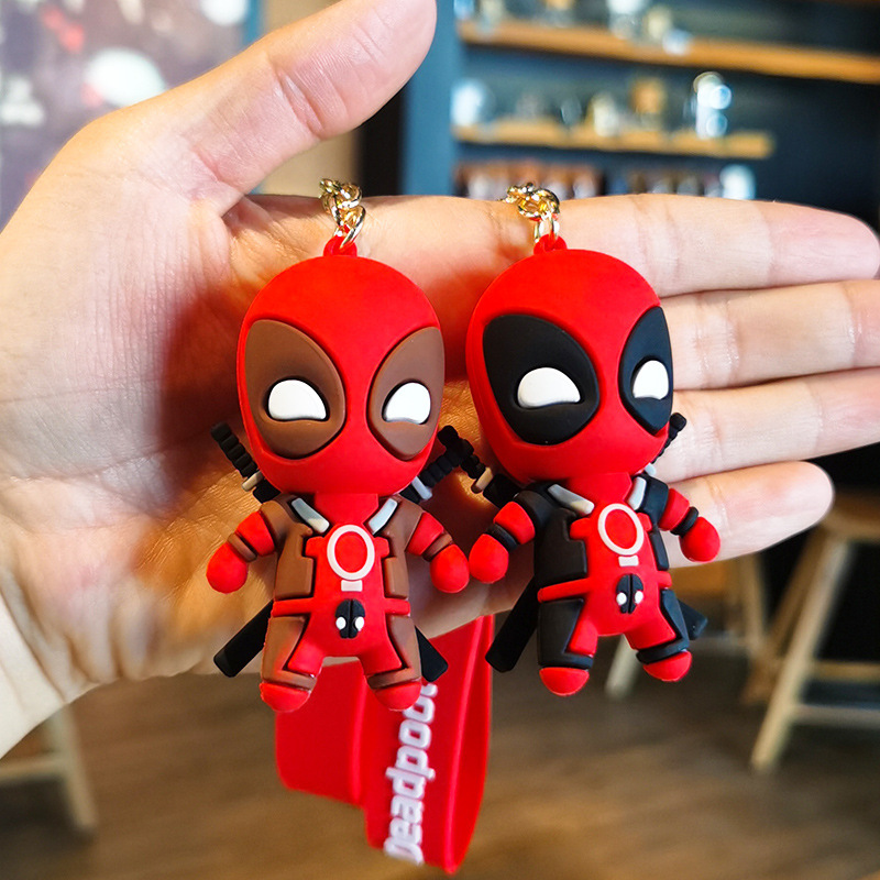 Marvel lindo Anime figuras muñeca bolsa colgante Deadpool versión Q moda mochila llavero pareja joyería regalos de cumpleaños