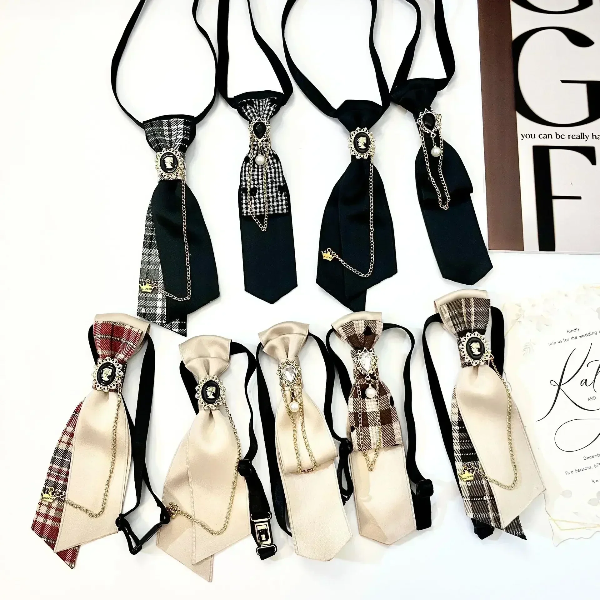 Vintage Bow Tie ผู้ชายผู้หญิงสไตล์วิทยาลัยเสื้อสูทอุปกรณ์เสริม Handmade ริบบิ้น Rhinestone คอดอกไม้ Ties