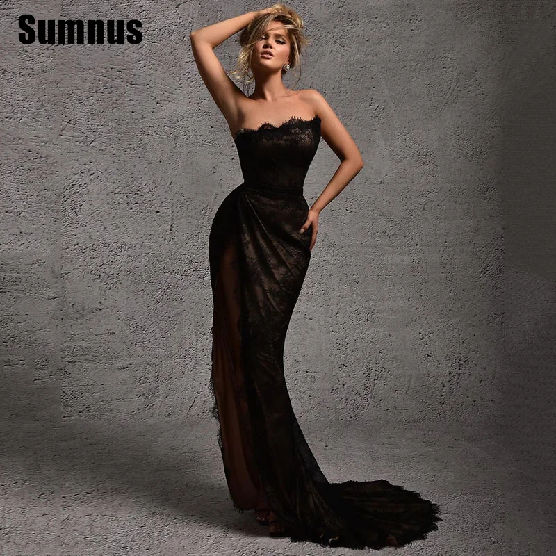 Sumnus Schwarze Spitze Meerjungfrau Ballkleider Elegantes trägerloses sexy Abendkleid Side Split Bodenlange formelle Kleider Maßgeschneidert