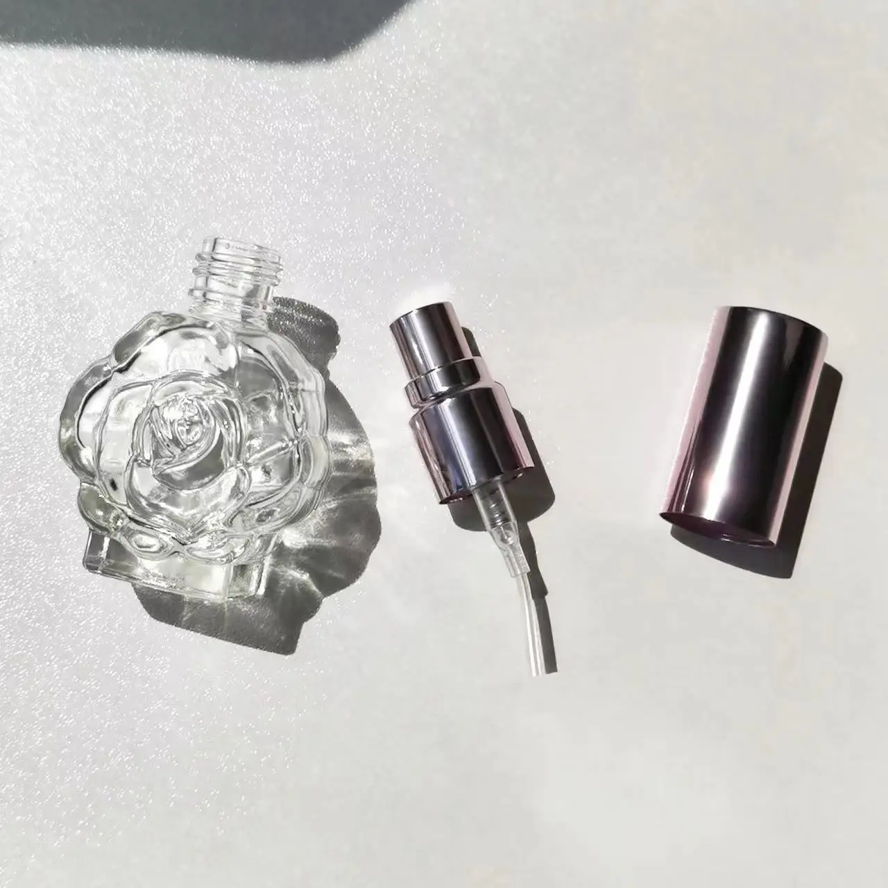 Perfume Bottle 10ML Glass Spray Mini Rose Shape Bottle Empty Cosmetic Alcohol Container Mist Atomizer Travel Simple Sprayer
