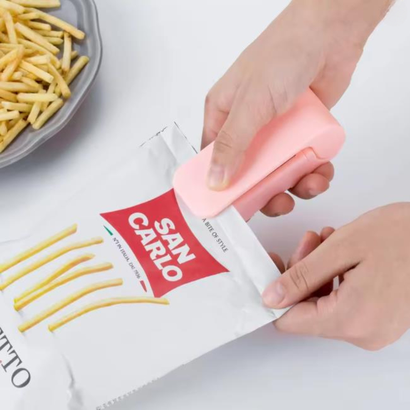 Scelleuse de collations portative de cuisine 1 pièce, scelleuse de sacs en plastique pour la fraîcheur, gadget de cuisine facile à utiliser, emballage de scellage Portable