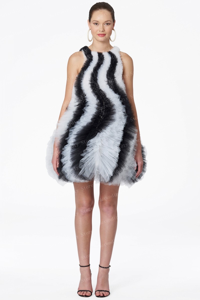 ミニボールイブニングドレス,ノースリーブ,カクテルドレス,膝上,ラウンドネック,新作コレクション,かわいい,2023