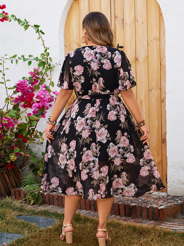 Gibsie Plus Size Surplice Hals Schmetterling Ärmel Gürtel Kleid Frauen Urlaub Blumen druck A-Linie Boho Sommer lange Kleider 2024 neu