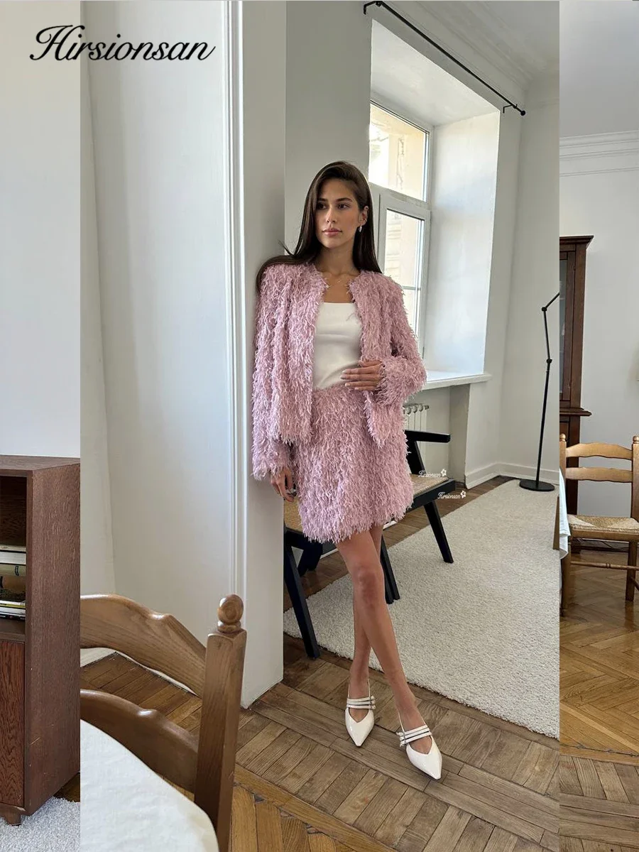 Женский трикотажный кардиган и мини-платье с кисточками