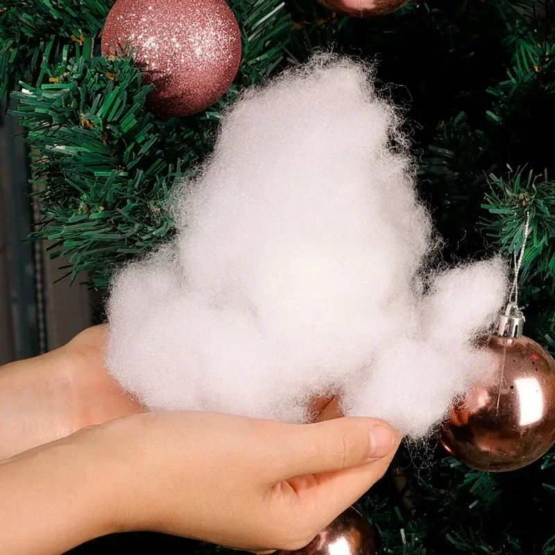 Navidad nieve falsa algodón como nieve blanca Artificial relleno de fibra esponjosa cubierta de nieve para decoración de árbol de Navidad de invierno