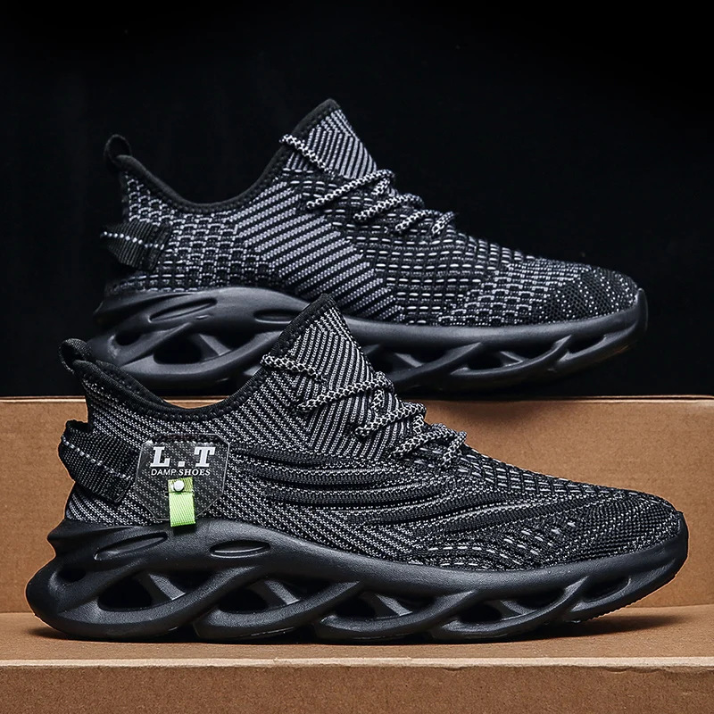 Scarpe da corsa da uomo traspiranti Piattaforma di moda Scarpe casual da uomo Mesh Leggero antiscivolo Sneakers da esterno Lavoro Nero Tennis
