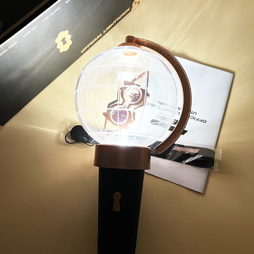 Kpop Ateezed Ver.1 Ver.2 Lightstick Globe โคมไฟมือคอนเสิร์ตโคมไฟ Hiphop Party Strayskids Light Stick แฟนคอลเลกชันของเล่น