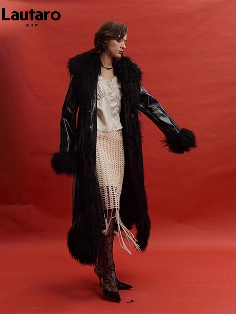 Lautaro-女性のための光沢のあるPUレザーコート,春と秋,黒,フェイクファートリム,高級デザイナー服,ヨーロッパのファッション