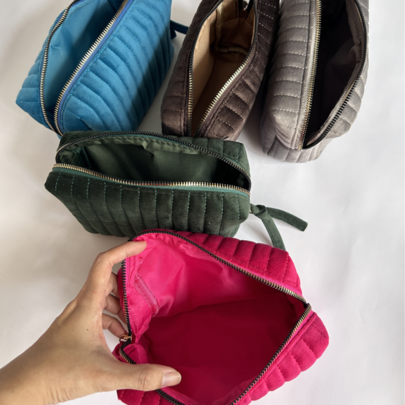 Soft Velvet Makeup Bag Cosmetics Zipper Stitching Striped Storage Bag Retro Portable Mini Toiletries Organizer