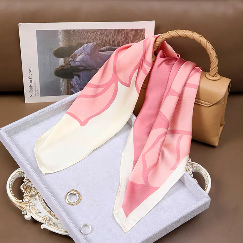 1 pçs 70cm lenço de seda floral rosa para mulheres seda simulada fresco e elegante versátil headwear sacos de roupas e lenço quadrado