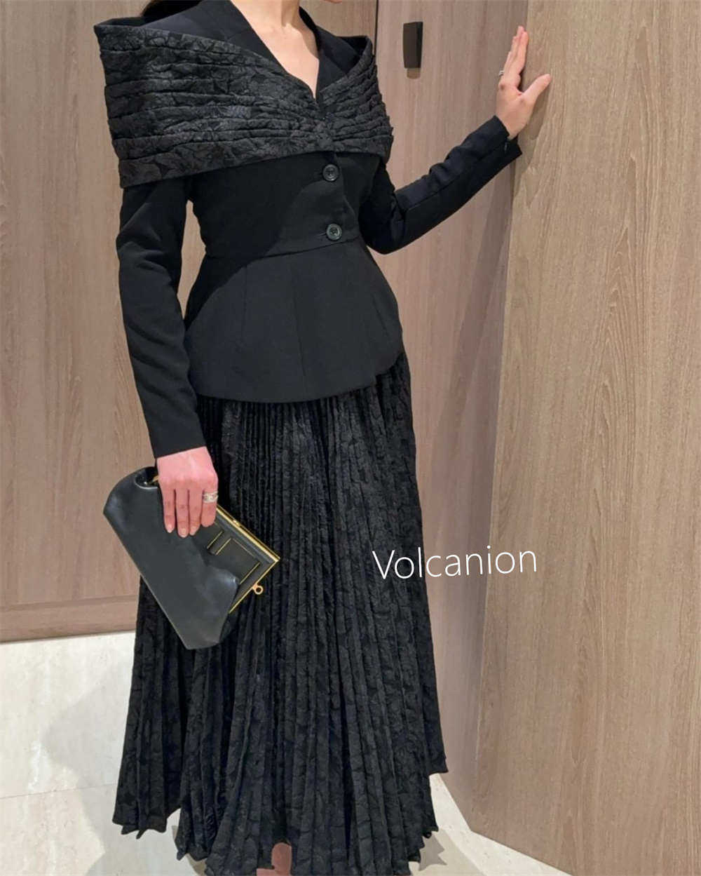 Personalizado jérsei botão plissado a linha com decote em v midi vestidos de noite sob medida ocasião simples formal estilo moderno