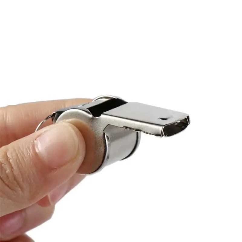 ロープ、スポーツホイッスル、耐摩耗性、ポータブル、ステンレス鋼、リファリーメタルホイッスルを備えたプロのloud金属ホイッスル