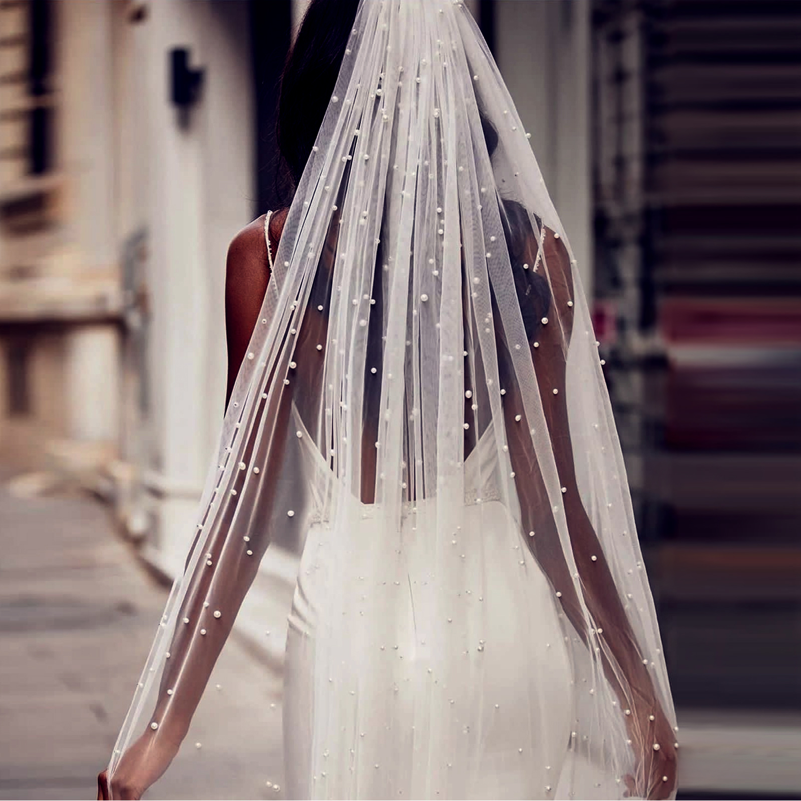 Velo da sposa corto per la sposa Veli da sposa con perline di perle con pettine Accessori da sposa in morbido tulle Regalo di vendita calda per la sposa G05