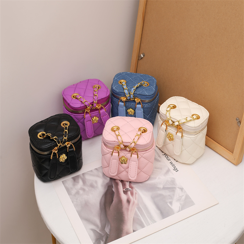 Mini Bolso pequeño con cadena Lingge para mujer, bandolera de un hombro a la moda, cuadrado pequeño bolso, bolso de caja para niña