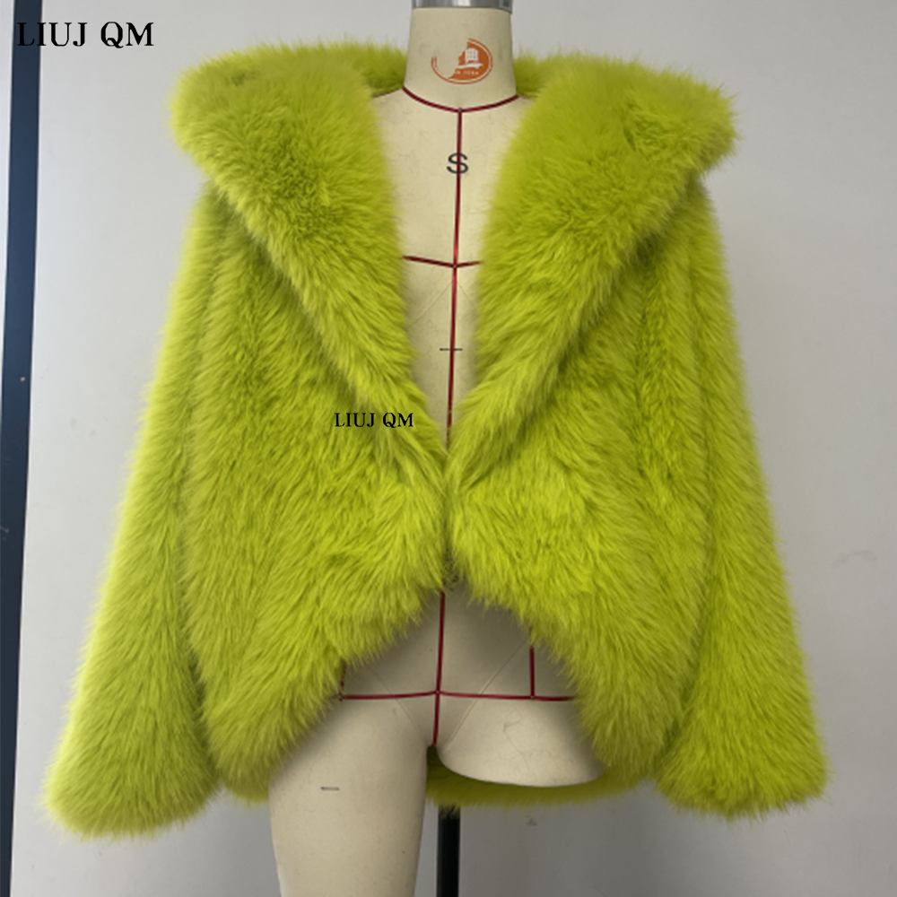 女性用毛皮付きフェイクファーコート,長袖,フード付き,ふわふわ,ショートジャケット,暖かいアウター,冬のファッション,2024
