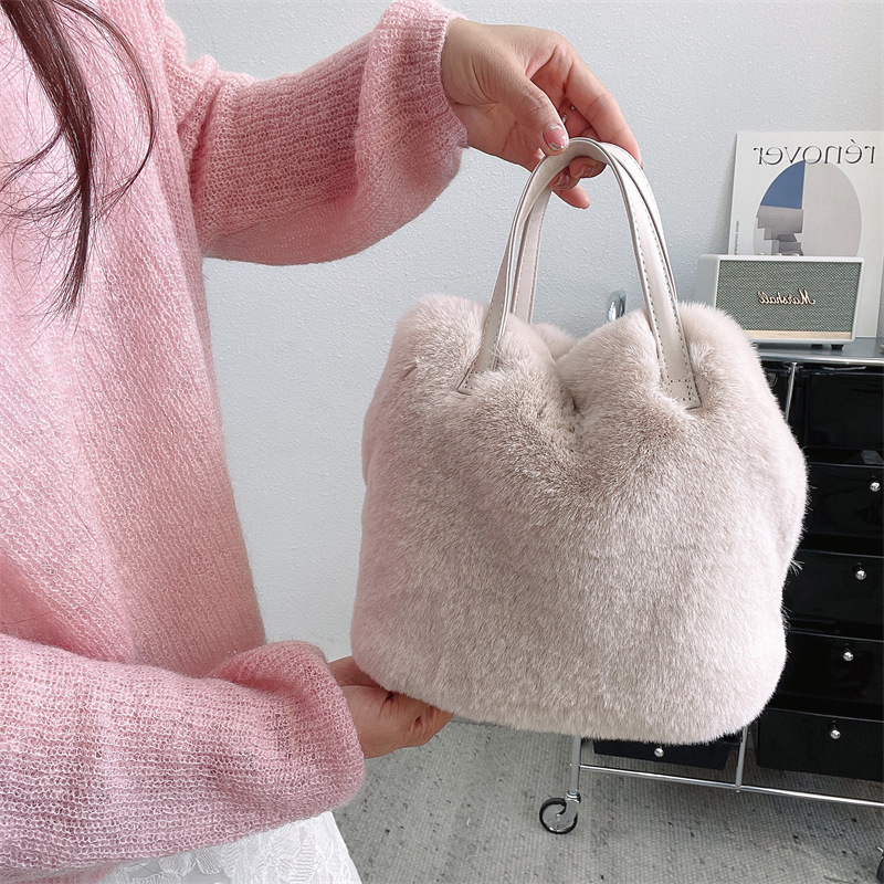 Sac fourre-tout en fausse fourrure de lapin pour femme, peluche moelleuse, sac initié, sacs à main chics pour filles, mode de fête, hiver, superbe, doux, E27