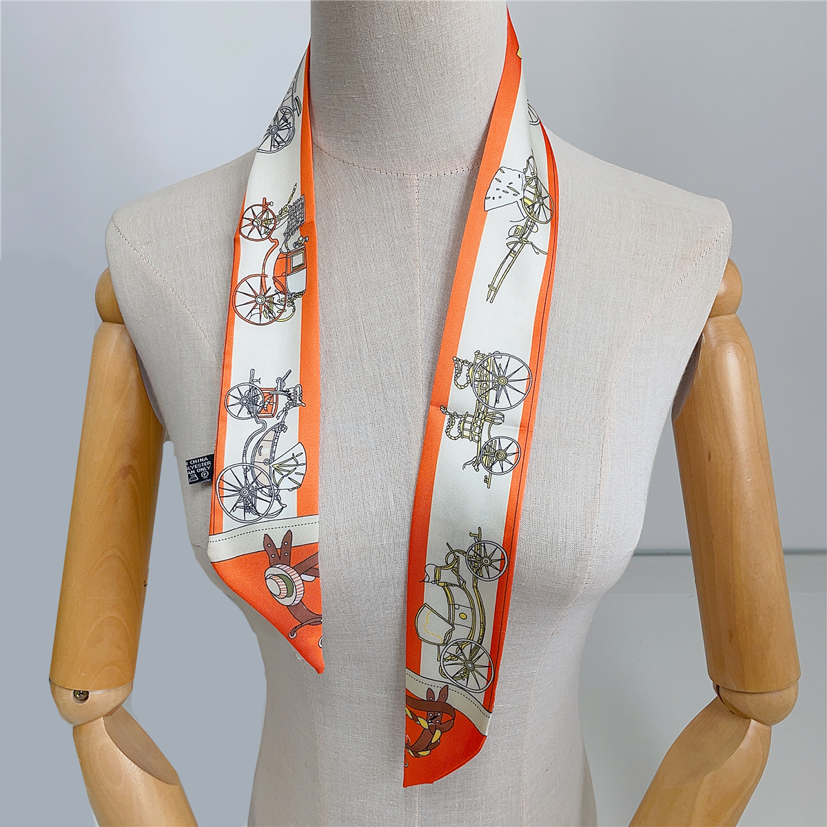 Bufanda de sarga de seda con diseño de marca de carro a cuadros clásico, bufanda de lujo para mujer, Foulard, bolso ajustado, bufandas, pañuelo, diadema, nuevo