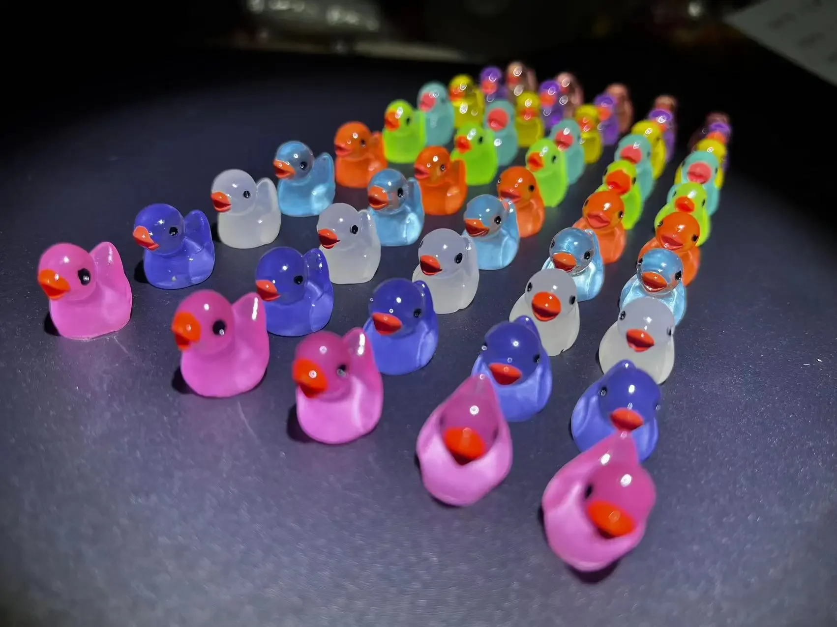 50PCS Luminous Miniเป็ดMoss Microlandscape Miniatureเป็ดFigurines Fairy Gardenอุปกรณ์ตกแต่งบ้านGlow In The Dark