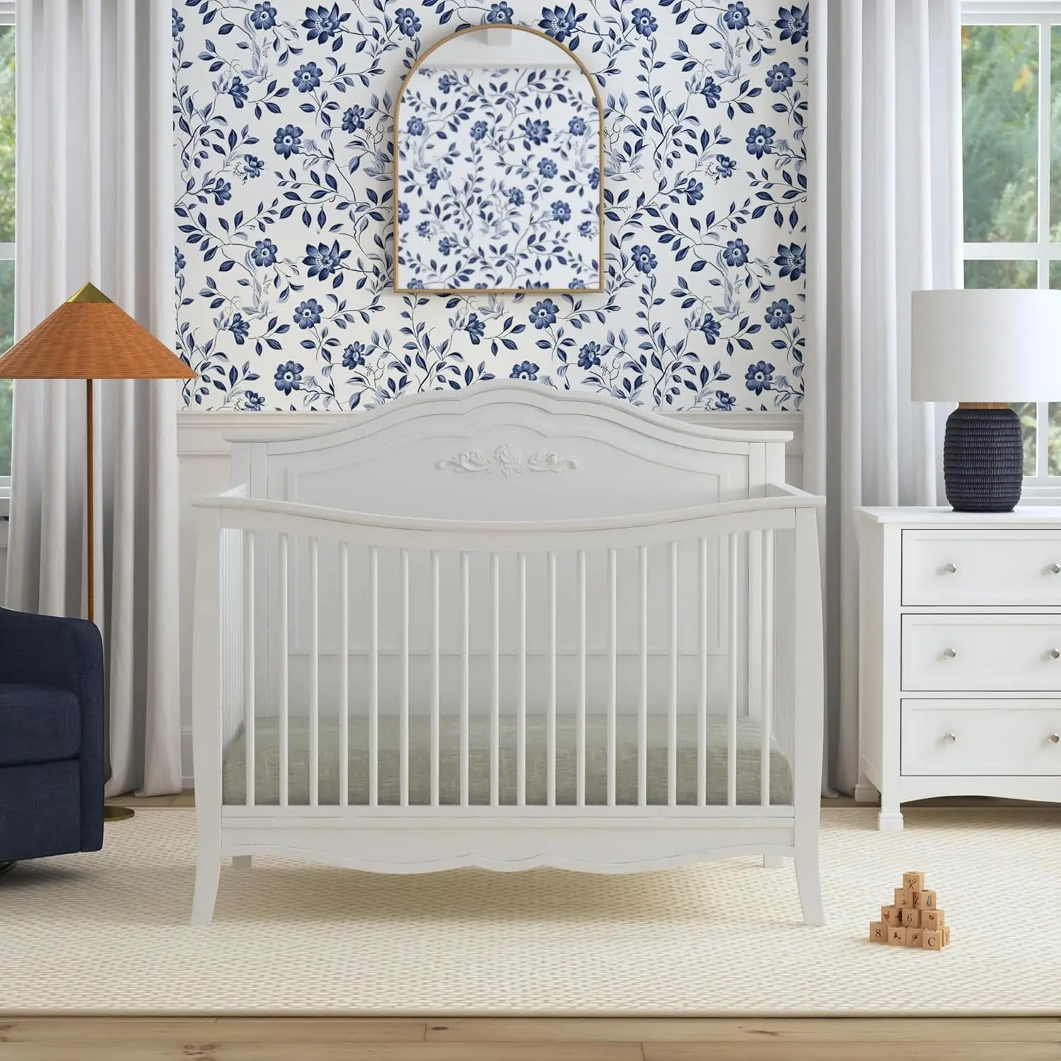 Fiona 4-in-1 Convertible Crib in White Convertible, Adjustable
