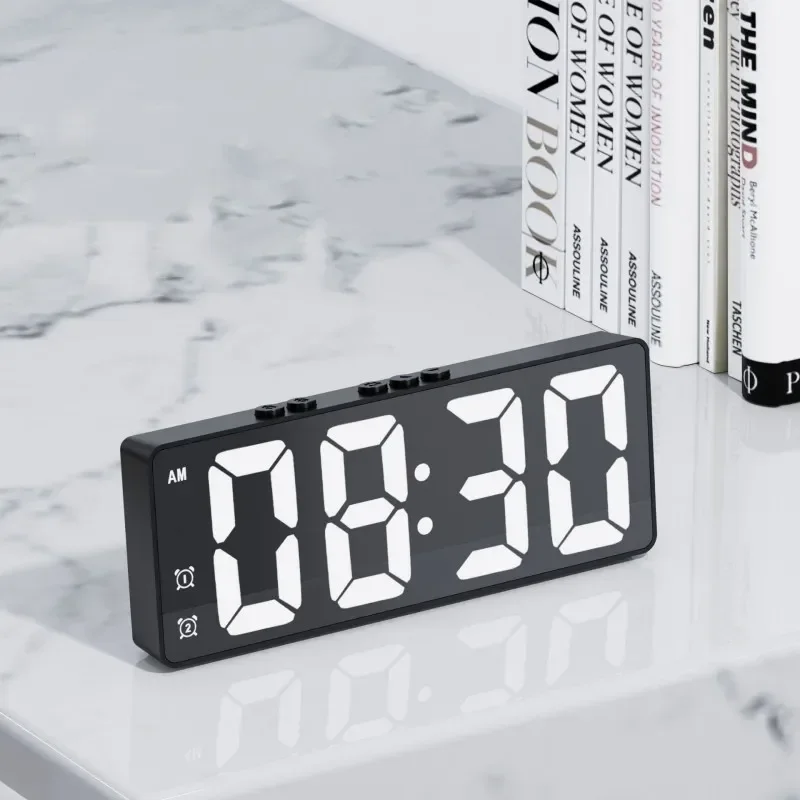 LED Wecker Elektronische Student Digitaluhr Sprachsteuerung Dual Snooze 12/24H Dual Alarme Temperatur Stumm Tischuhr