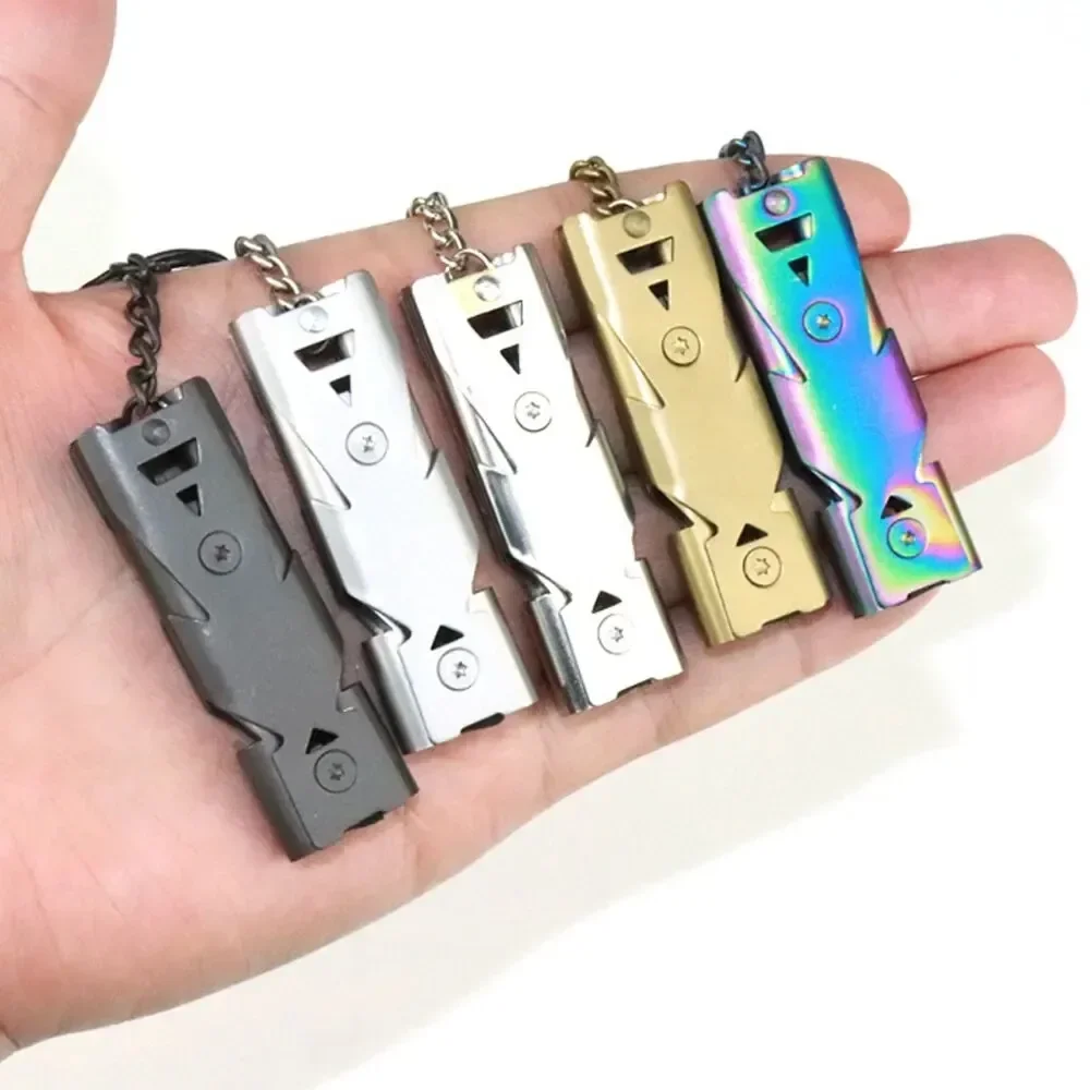 1PC Hohe Dezibel Tragbare Outdoor Survival Notfall Camping Werkzeug Multifunktions Pfeife Doppel Rohr Pfeife Anhänger Schlüsselbund