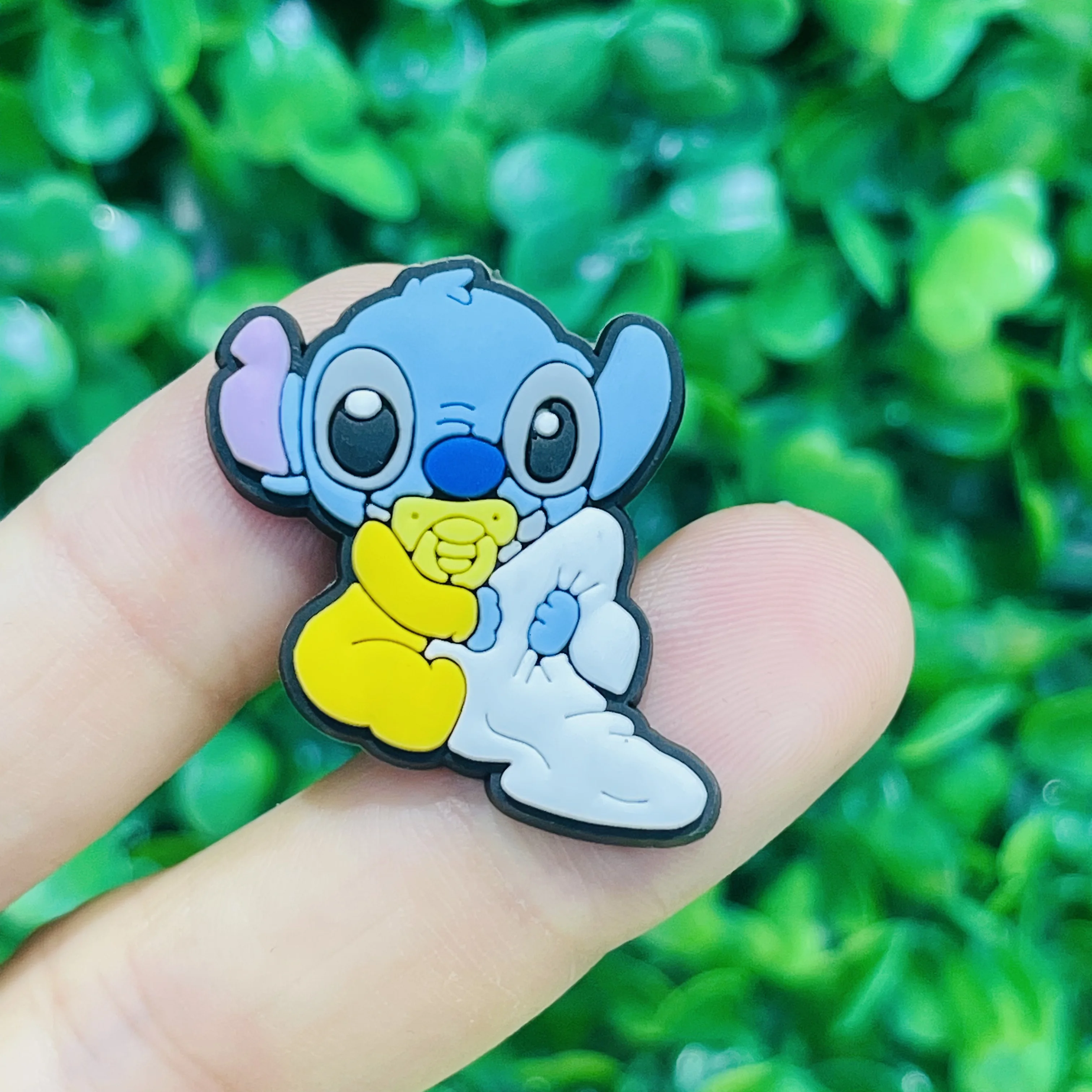 14-27pcs MINISO Stitch การ์ตูนรองเท้า Charms PVC DIY รองเท้าตกแต่งรองเท้าแตะอุปกรณ์เสริมสําหรับของขวัญเด็ก