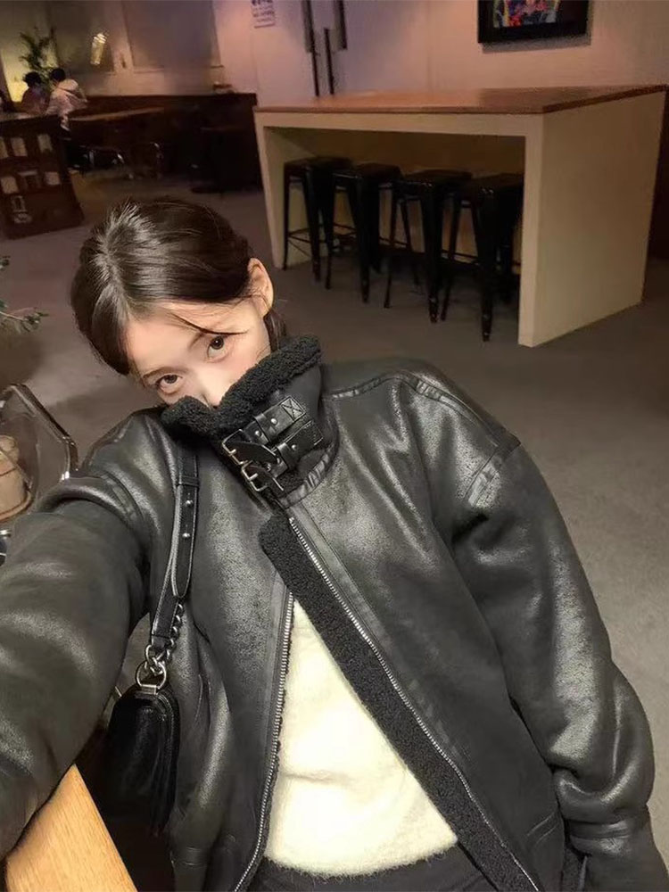 Korean Retro Lapel Fur Leather Vest Women's Winter New Small Size Deer Skin Velvet Windproof Warmth Leather Jacket Trendy