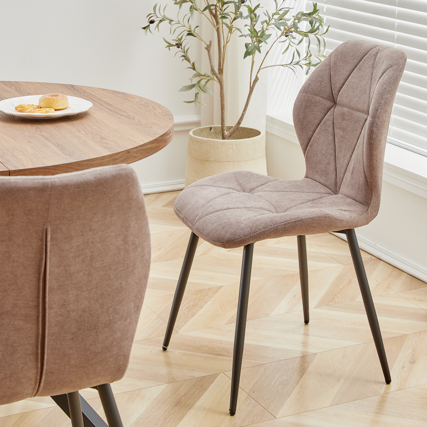 Tavolo rotondo nordico Tavolo da pranzo in legno massello Tavolo rotondo Balcone Soggiorno Esstische Mobili per la casa 100 cm