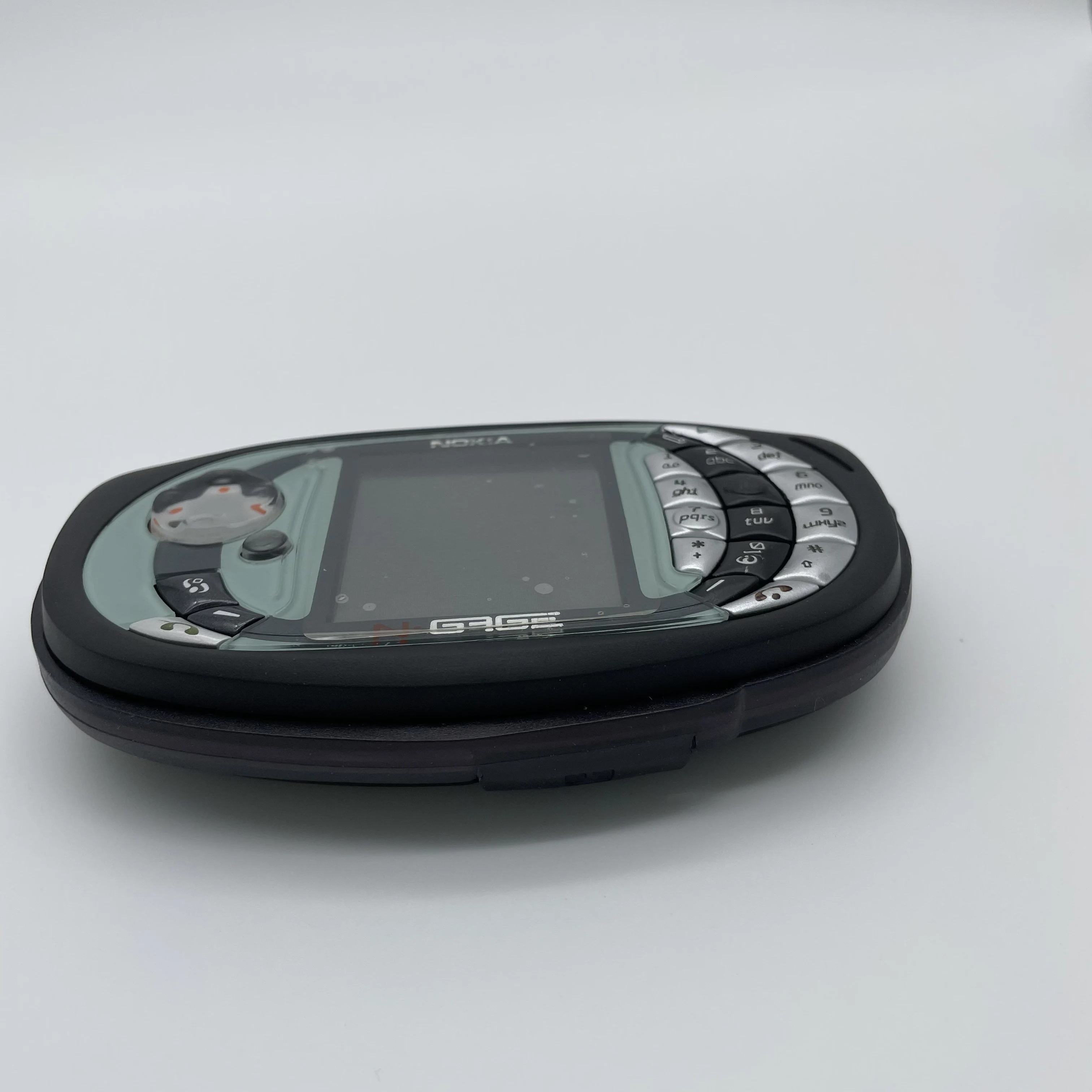 Original N-Gage QD Classic CellPhone Made in Finland Unlocked Free Shipping Support English Language Only