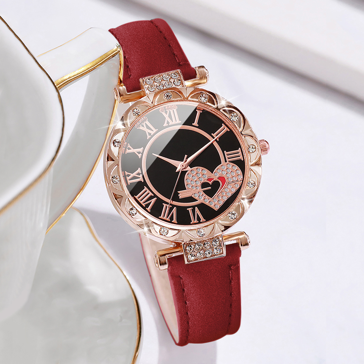 6 unids/set reloj de mujer moda Roma corazón dial banda de cuero relojes de cuarzo pulseras de hojas conjunto (sin caja)