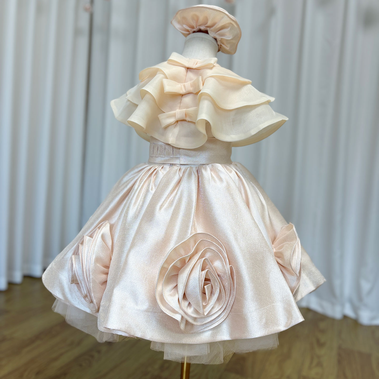 ジルウィッシュ-ベージュの手作りフラワードレス,ヘッドギア,女の子のドレス,結婚式,誕生日パーティー,休日,エレガント,2025,j104