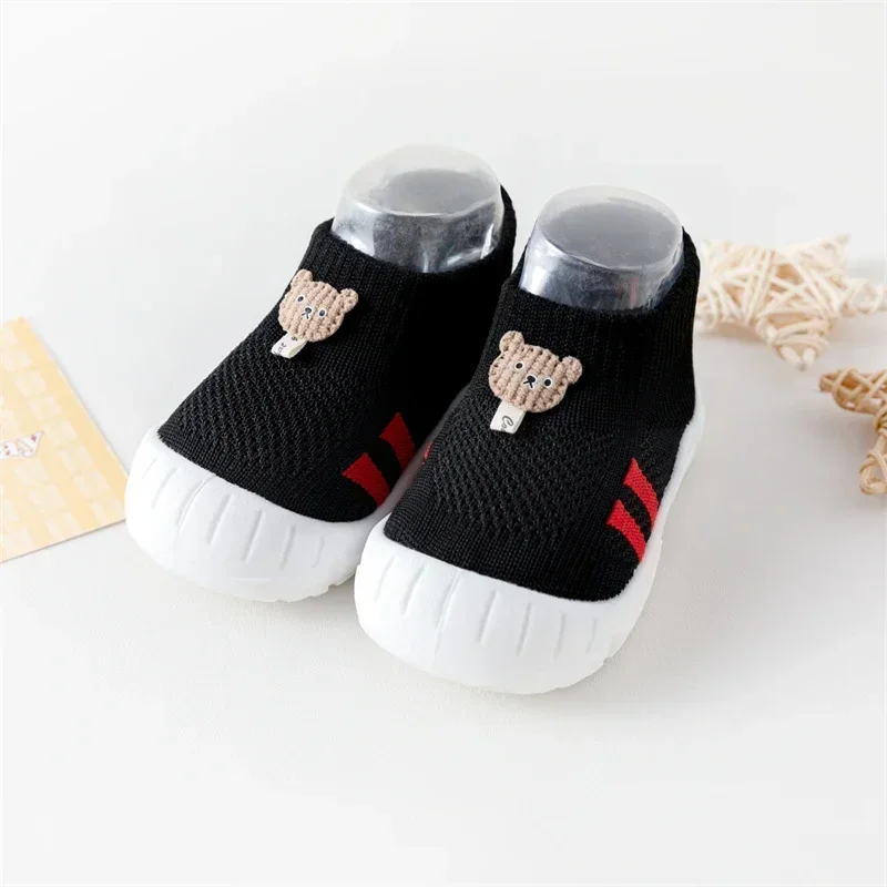 Stoß dämpfende Elastizität neue Kleinkinds chuhe modische Frühjahr und Herbst modische Babys ocken Schuhe für Babys geeignet