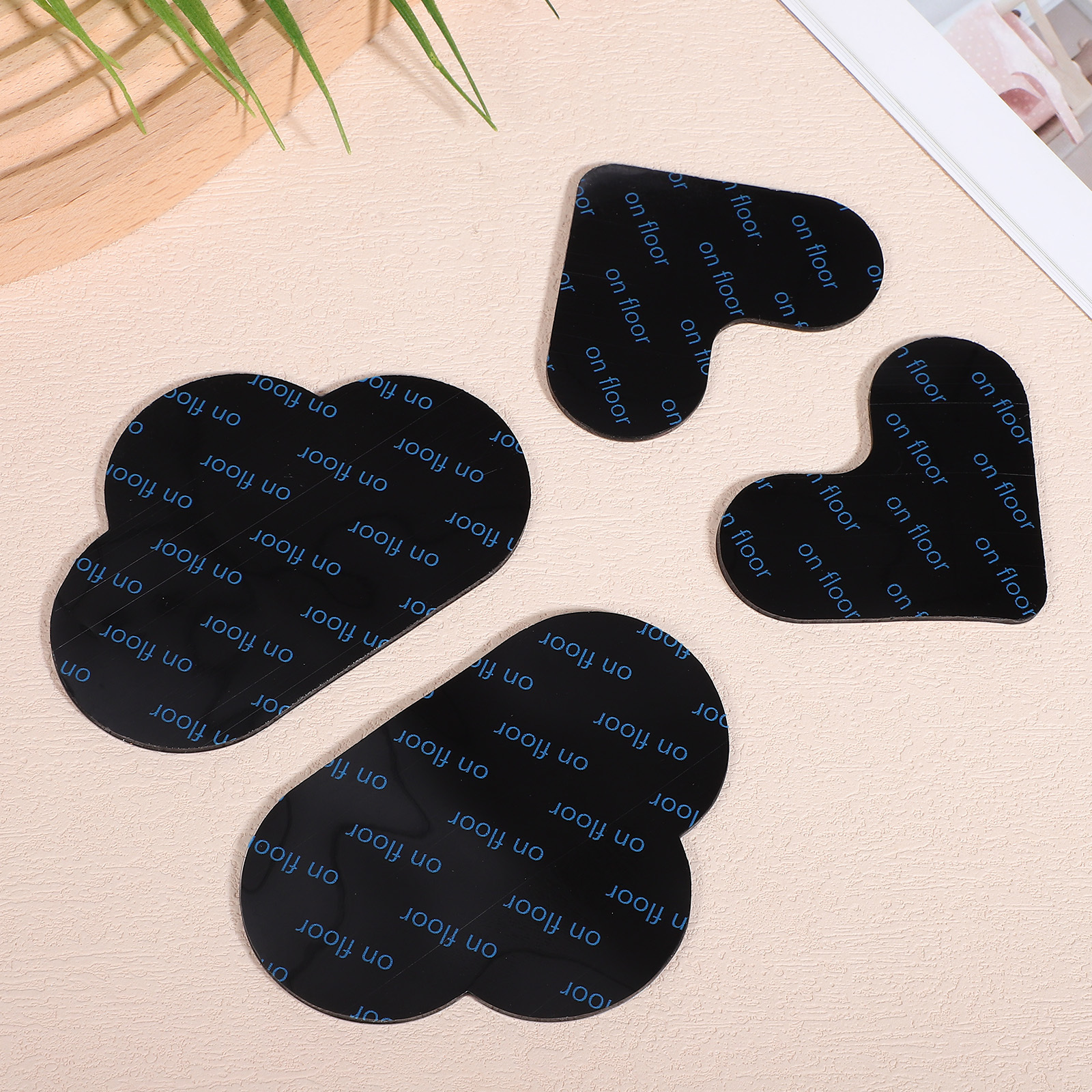 16Pcs Non Slip Pads Carpet Stickers Heart Cloud Shape Rug Holders for Hardwood Tiles Floors Area Rugs