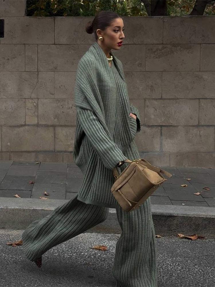 女性のためのシックなバーガンディセーターセット,スカーフカラー,特大セーター,ワイドレッグパンツ,女性のためのストリートアウター,2ピース,新しいファッション,2024