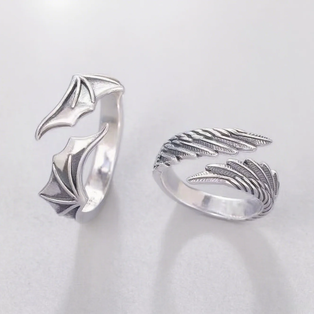 Anello con ali d'angelo e diavolo, design di nicchia di fascia alta con anello di abbinamento per coppia retrò con apertura regolabile