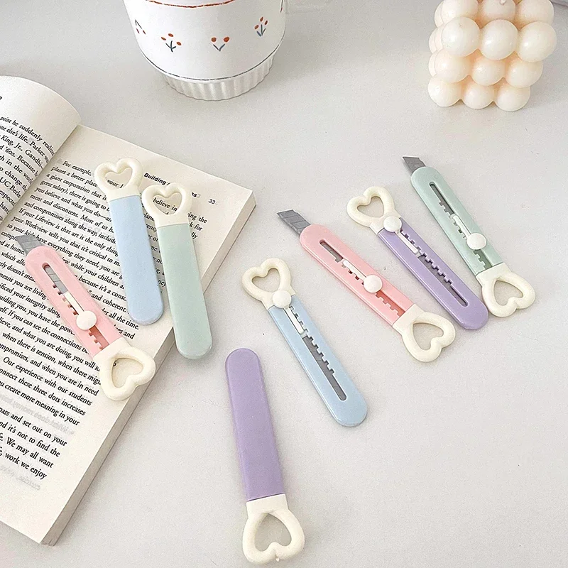2pcs Kawaii Mini Pocket Love Heart Art Utility Knife Express Box Knife Paper Cutter Craft Wrapping Refillable Blade Stationery