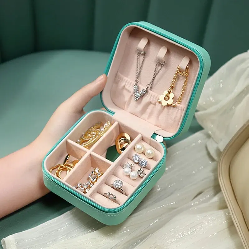 แบบพกพาจอแสดงผลเครื่องประดับกล่องต่างหูแหวน Display Organizer กล่อง