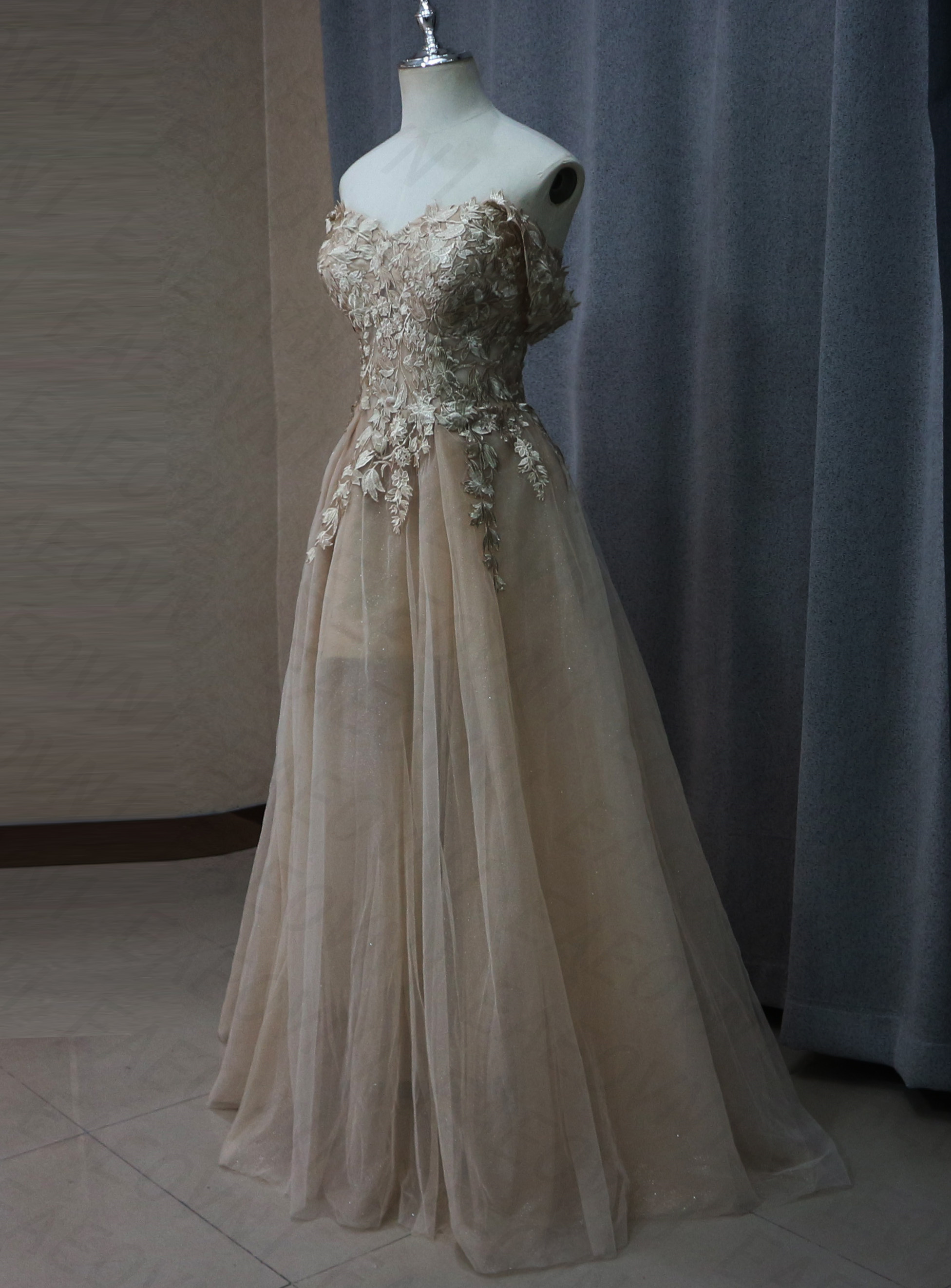 女性のためのレースのウェディングドレス,裸の肩のエレガントな自由奔放に生きるスタイル,ラウンドネック,ラグジュアリー,2023