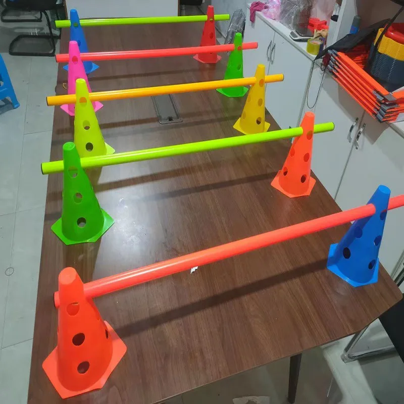 ฟุตบอลความคล่องตัวการฝึกอบรมกระโดดบาร์อุปสรรคฟุตบอลการฝึกอบรม MARKER POLE กีฬากลางแจ้งมัลติฟังก์ชั่ความเร็วการฝึกอบรม Hurdle