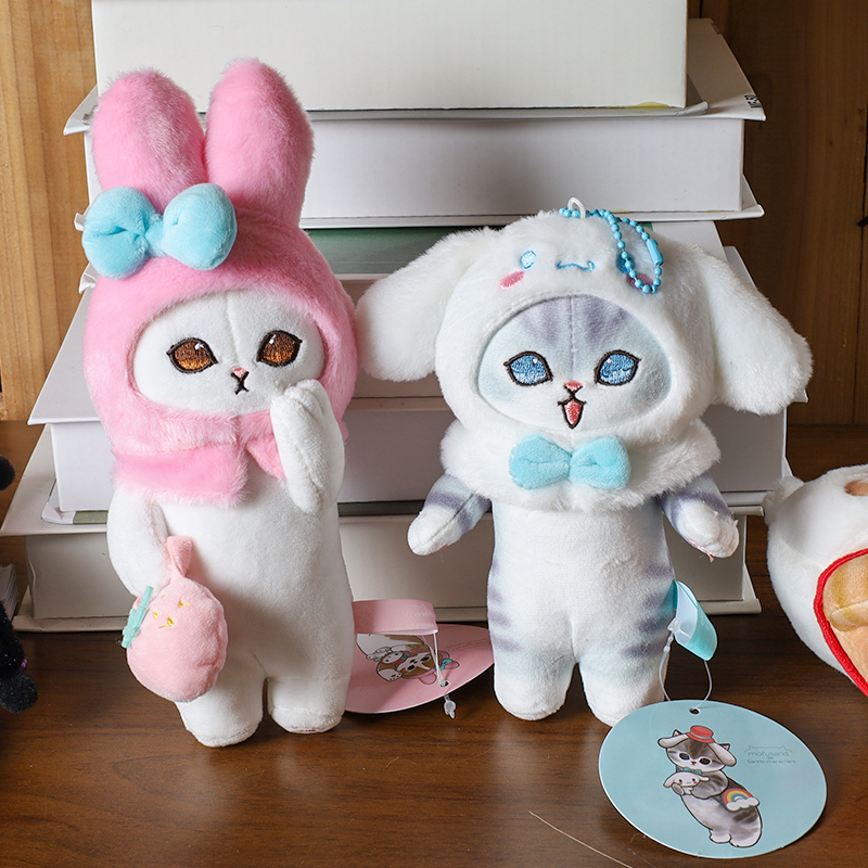 Sanrio My Melody Cartoon Plüschfüllpuppe Kreative Cross-Dressing-Serie Hello Kitty Rucksack-Anhänger Geburtstagsgeschenk für Mädchen