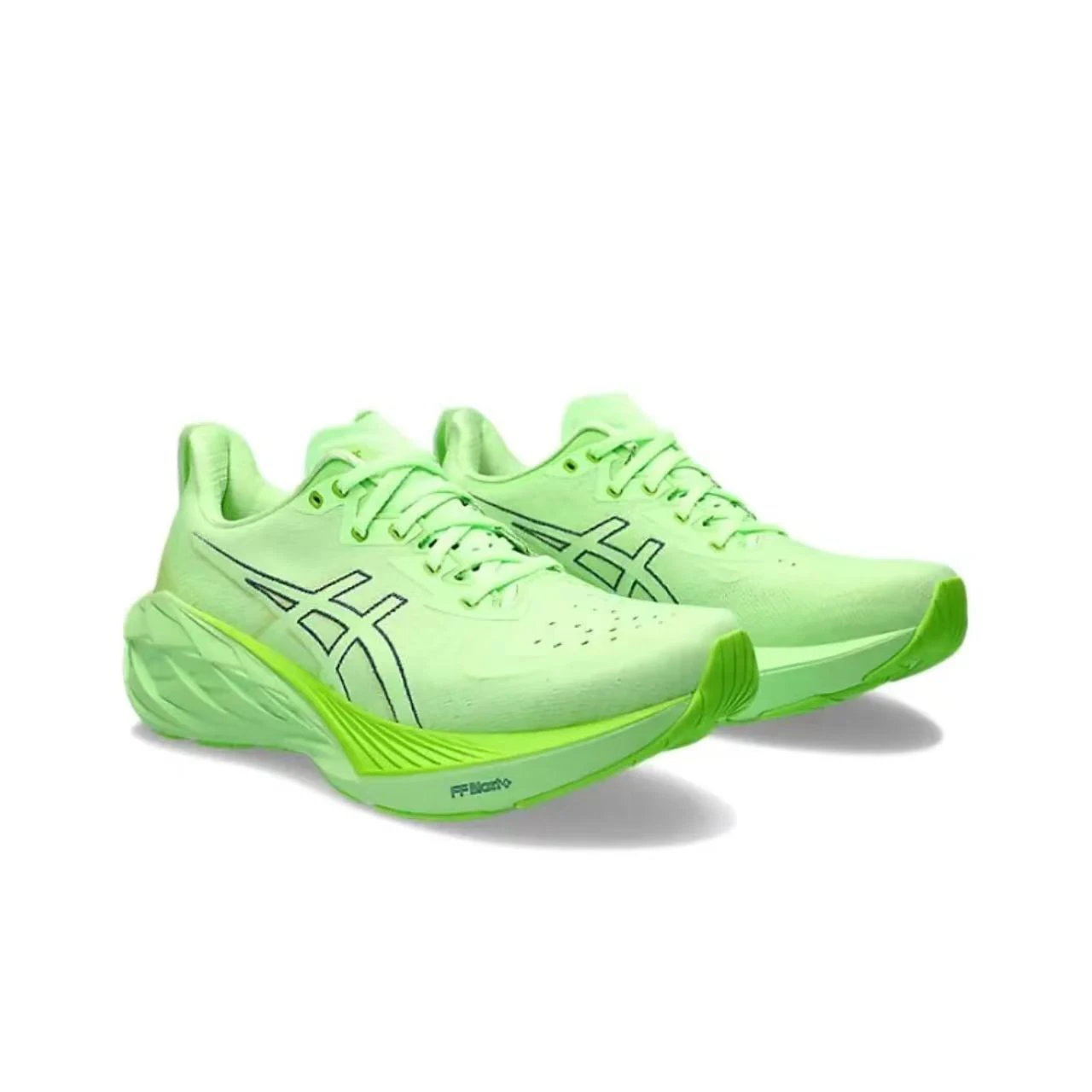Asics Novablast 4 รองเท้าวิ่งชายและหญิงรองเท้าผ้าใบตัดต่ําระบายอากาศได้