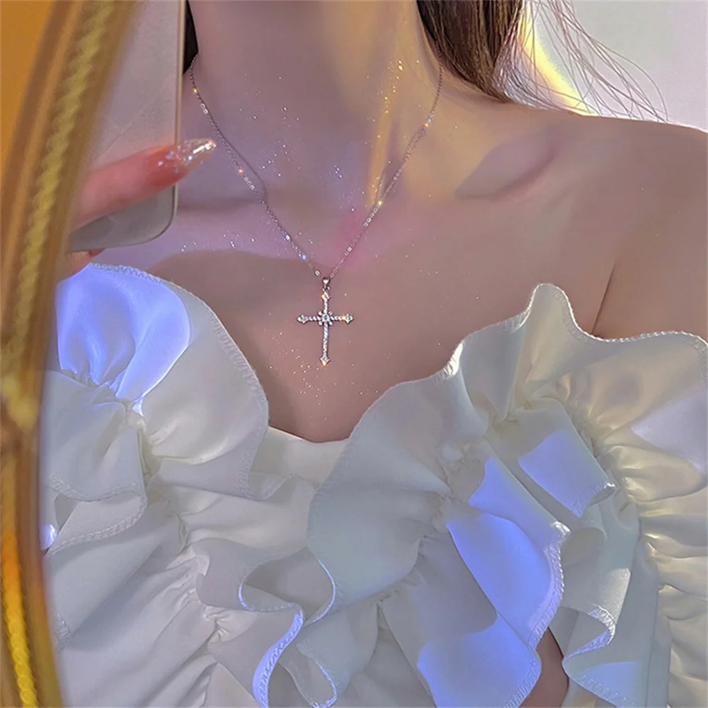Elegante collana con ciondolo croce di cristallo collana con stella Color argento collana con gioielli per feste di moda regalo per donna all'ingrosso