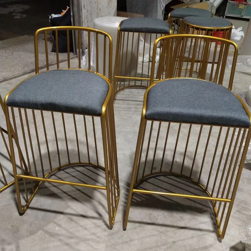 Cadeira de bar nórdica com perna dourada, design moderno, apartamento, luxo, macio, minimalista, encosto de espera, móveis de bar