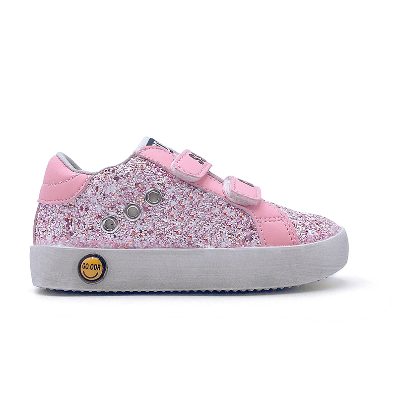 Zapatillas de deporte gruesas para niña, calzado deportivo de marca de moda para correr, zapatos informales para bebé, suela suave con estrellas, primavera y otoño