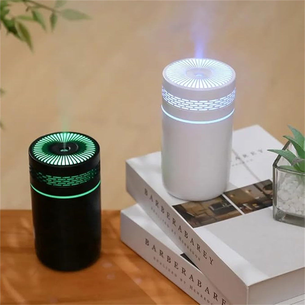 250ML Car Air Humidifier แบบพกพามินิสเปรย์ Mist Humidifier พร้อมไฟ LED USB ขับเคลื่อนน้ํามันหอมระเหย Difffor ห้องนอนและการเดินทาง